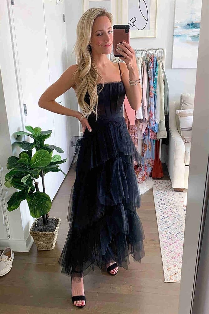 Vestido negro de tul